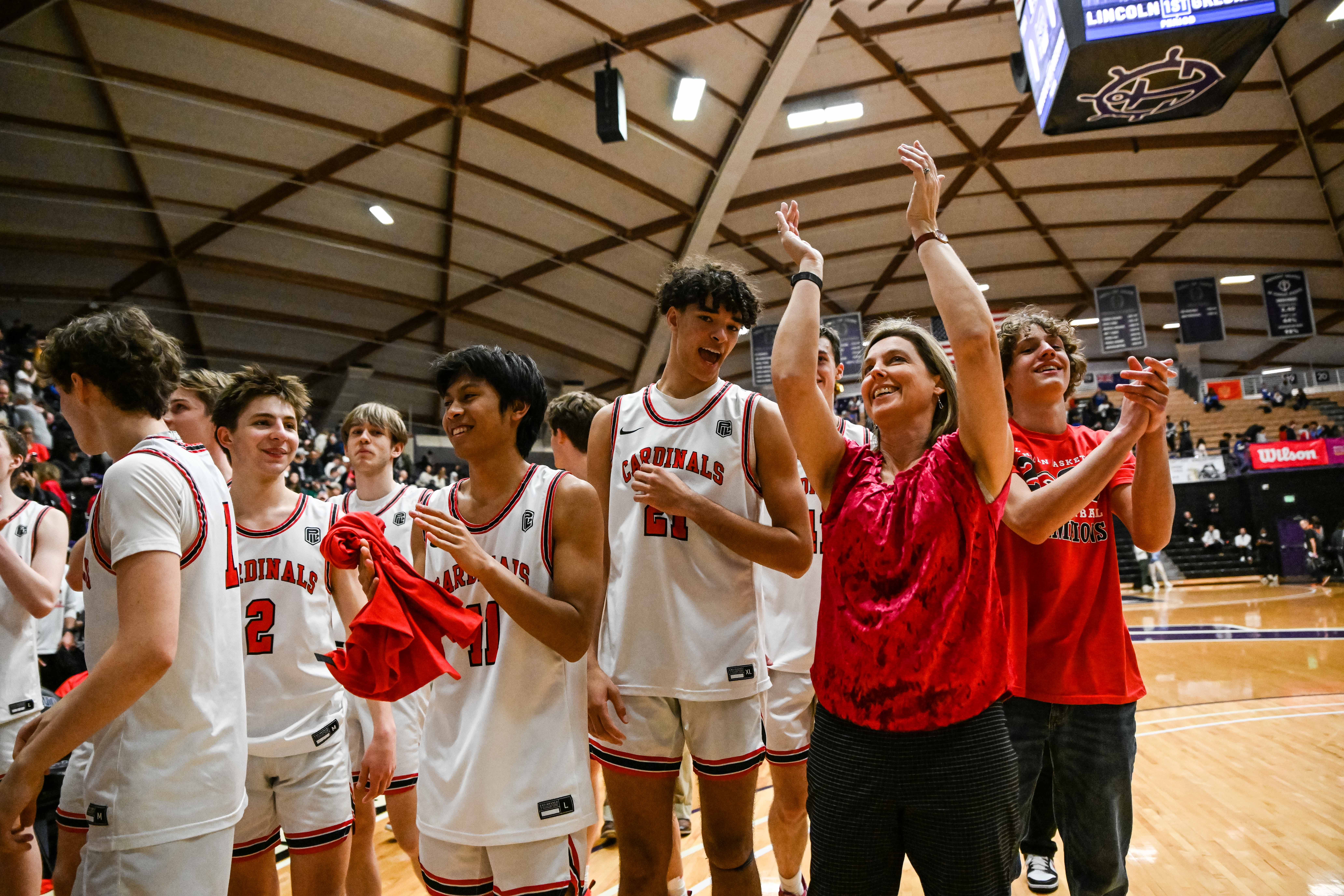 Lincoln Gresham 6A Oregon boys basketball quarterfinal Naji Saker -123